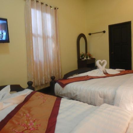Kinnaly Place House Luang Prabang Exterior photo