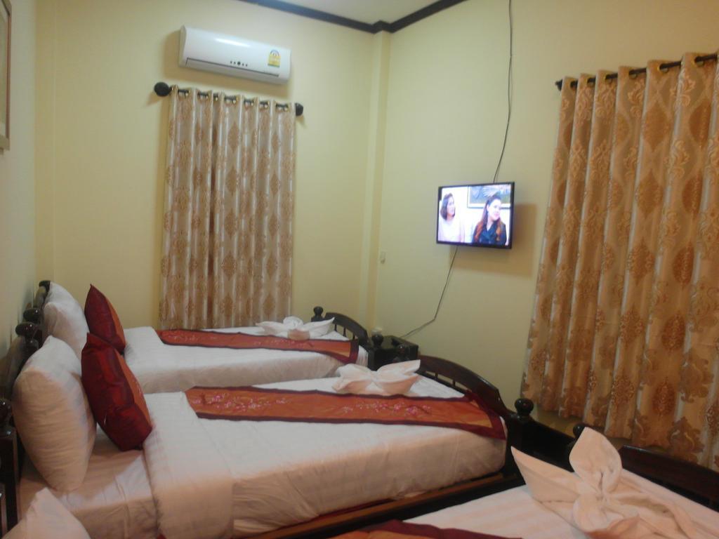 Kinnaly Place House Luang Prabang Room photo